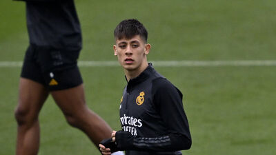 Arda Güler yedek kulübesinde