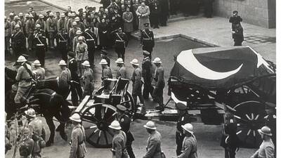 10 Kasım gazeteleri: 'Matem Sayfaları'