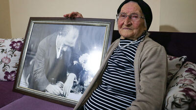 Huriye nine Atatürk'ü gördüğü günü unutamıyor