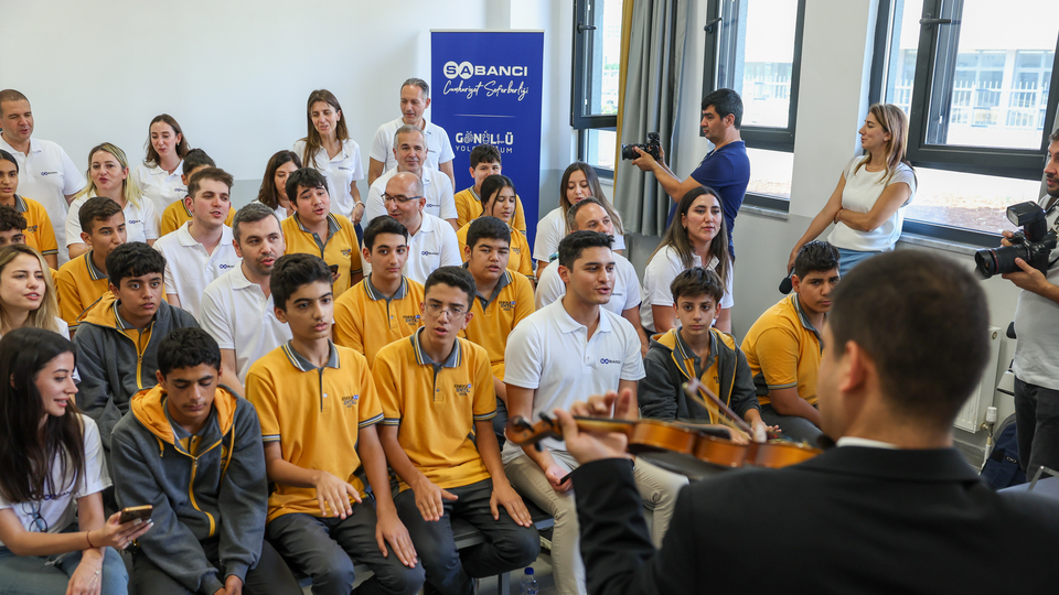 Deprem bölgesinde eğitime destek