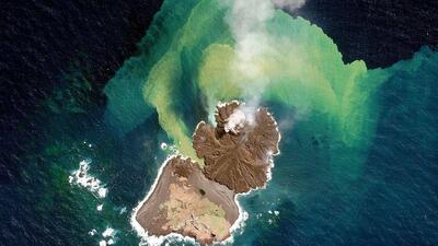 Japonya'da volkanik hareketler sonrasında yeni bir ada doğdu