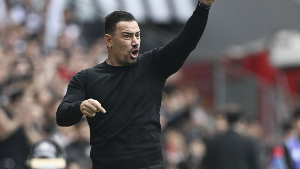 "Başakşehir üst sıralara yakışan bir camia"