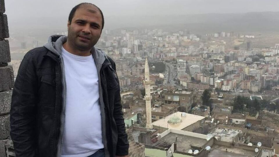 Halı sahada maç yaparken öldü