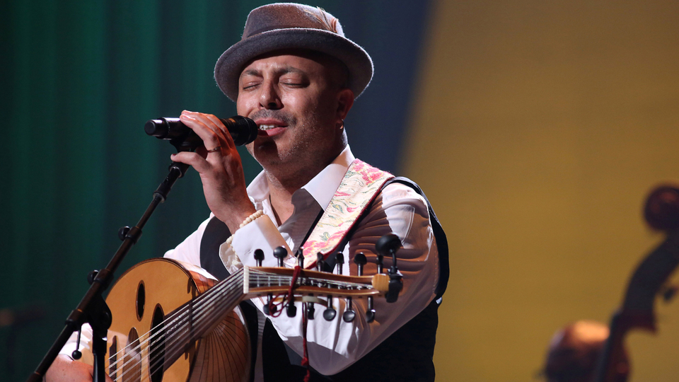 İstanbul'da konser verecek