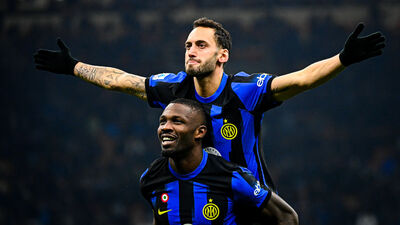 Hakan tarihe geçti!