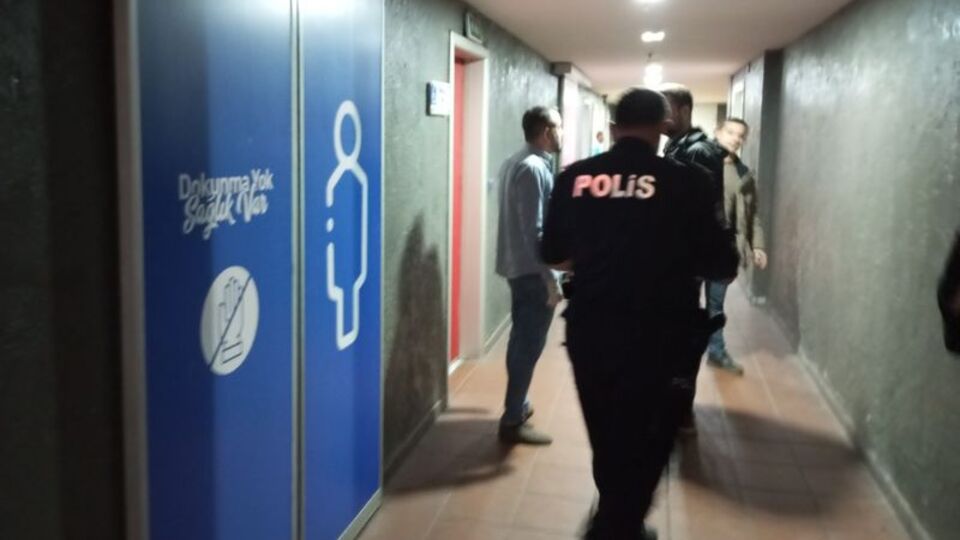 AVM tuvaletinde cansız beden bulundu