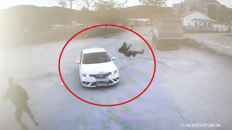 Dehşet kamerada! Otomobille çarptı! Kan davası!