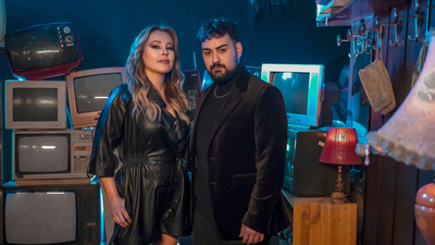 Funda Arar ve Rast'tan 'Mevzu Derin'