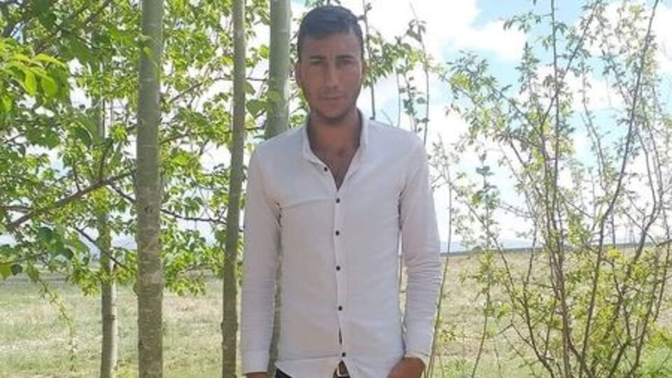 Silahlı saldırıda iki kardeşten biri öldü