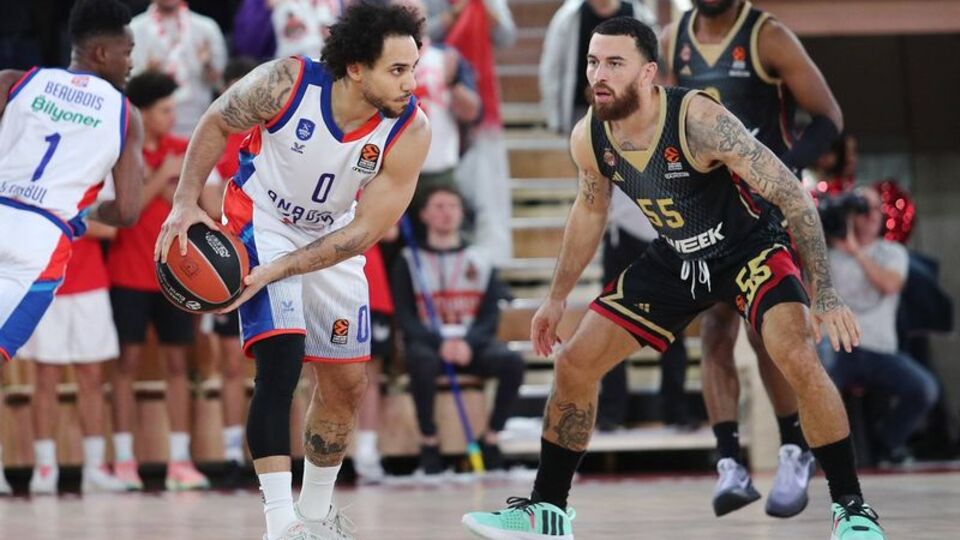 Anadolu Efes'ten kritik galibiyet!