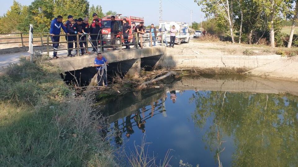 Kanalda cansız beden bulundu
