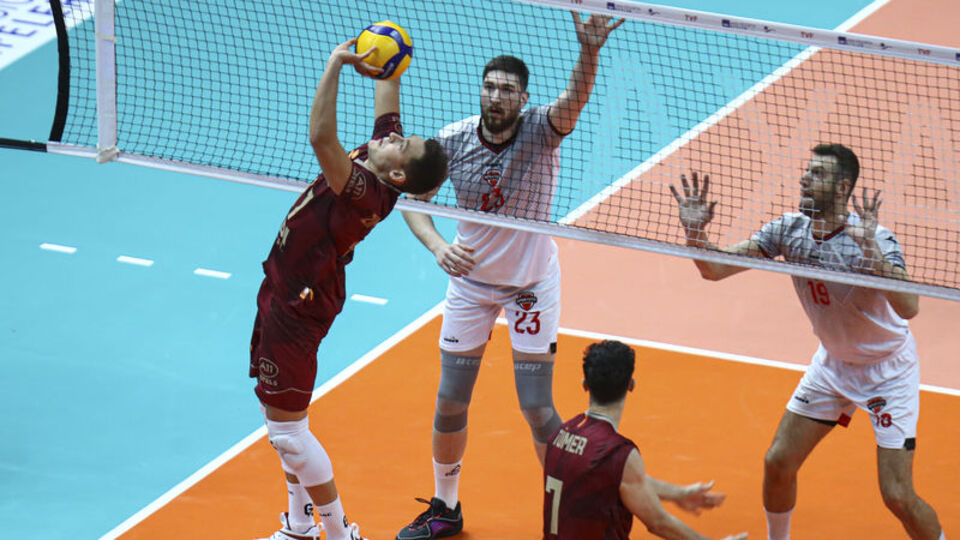 Galatasaray HDI Sigorta tek set verdi