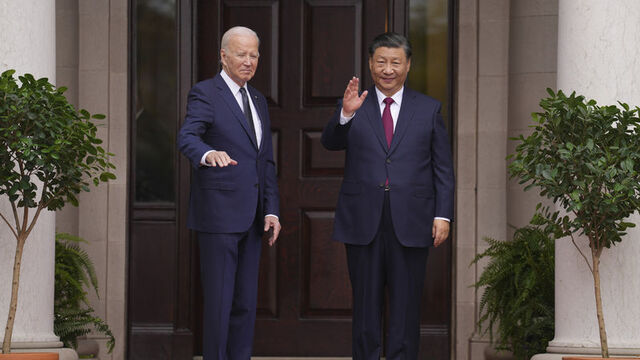 Biden ve Şi, San Francisco'da bir araya geldi