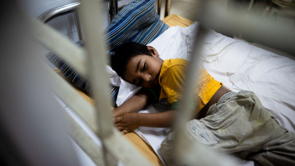 Bangladeş'te dang hummasından hayatını kaybedenlerin sayısı 1500'ü geçti