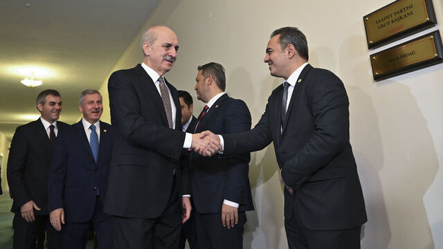 Kurtulmuş'tan Saadet grubuna ziyaret