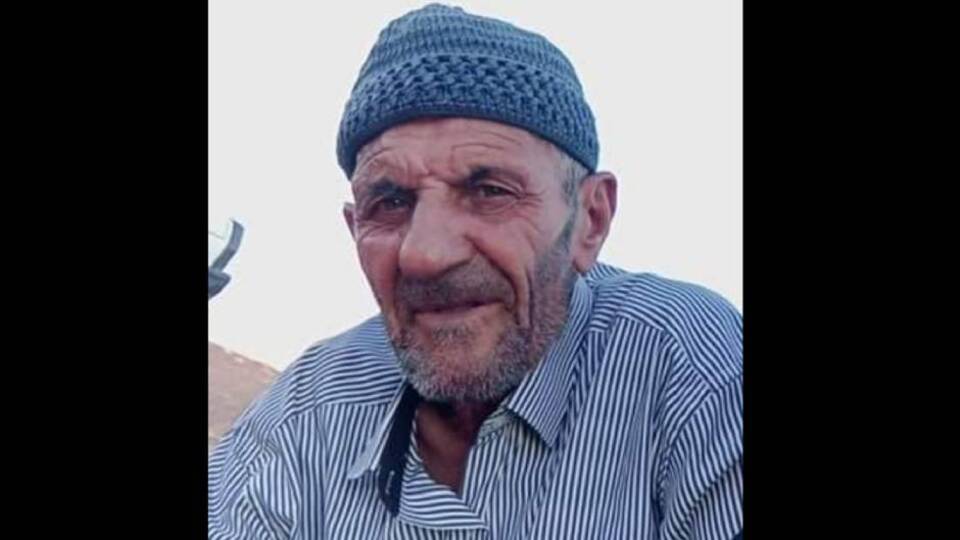 Kullandığı traktörün altında kaldı