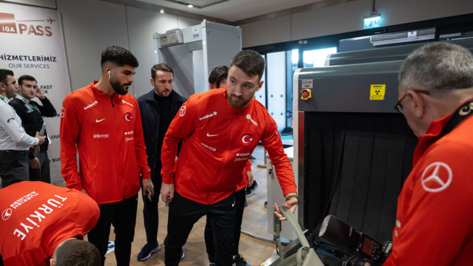 A Milli Futbol Takımı, Almanya'ya gitti