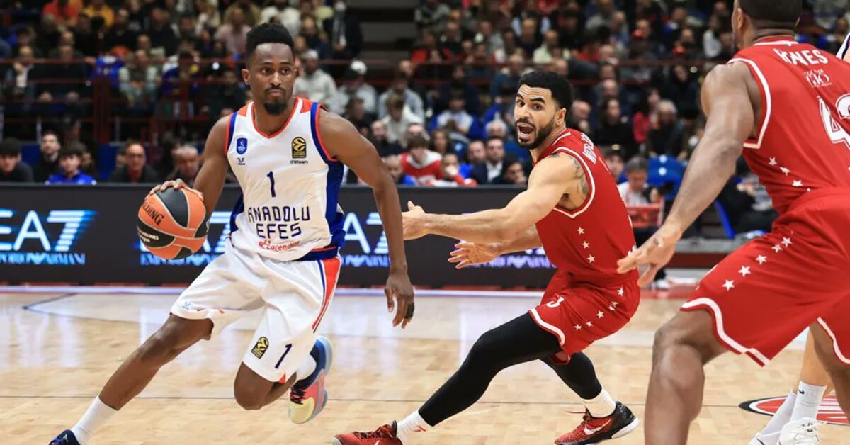 EA7 Emporio Armani Olimpia Milano-Anadolu Efes: 92-76 (MAÇ SONUCU ...