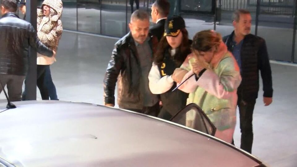 Hüngür hüngür ağladılar! Sinir krizi geçirdiler! "Biz ne yapacağız ya?"