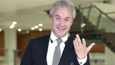 Ünlü sunucu Metin Uca yaşamını yitirdi