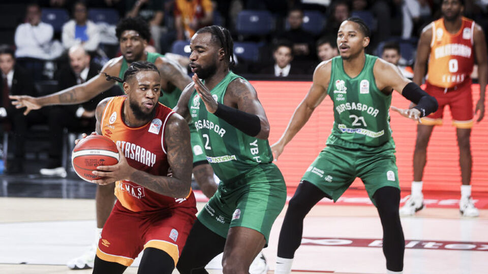 Bursa, G.Saray'ı deplasmanda devirdi!