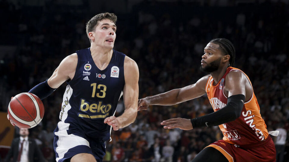 F.Bahçeli Biberovic kafa travması geçirdi