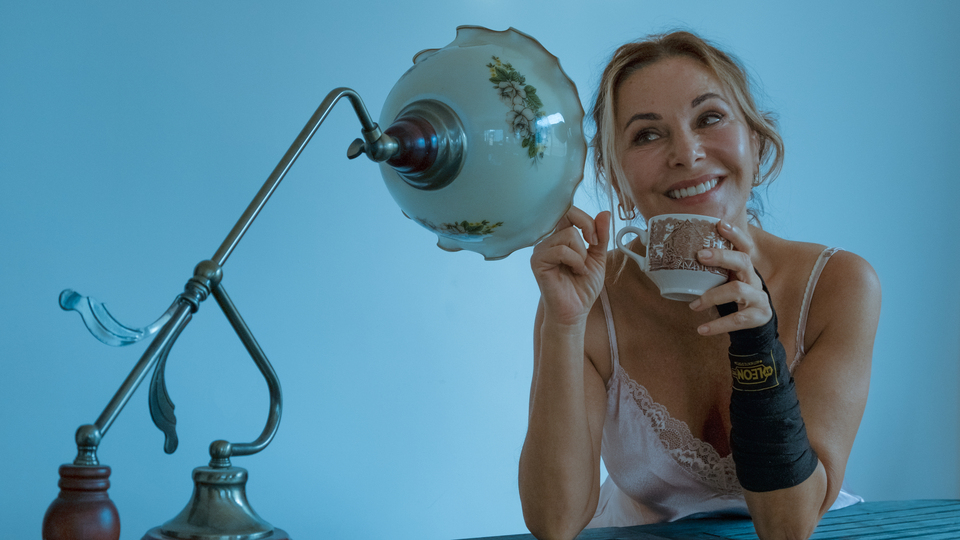 Şenay Gürler'den tek kişilik oyun