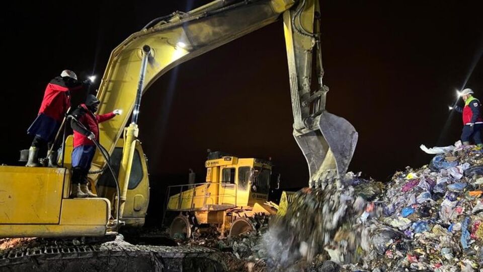 Belediye işçisi çöplükte kayboldu