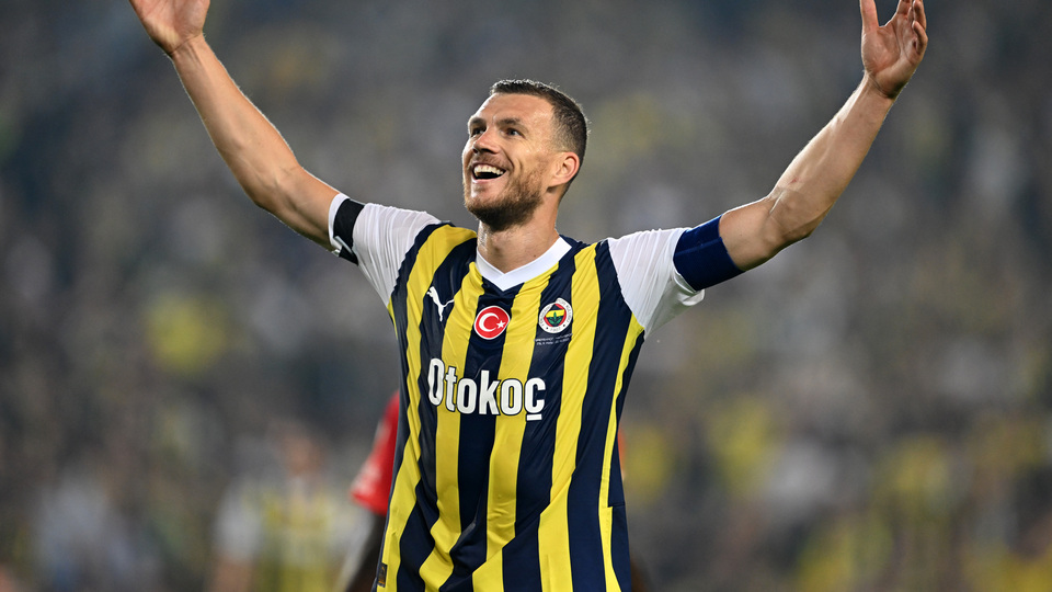Edin Dzeko: Fenerbahçe armasının savaşçılarıyız