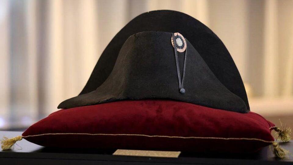 Napolyon Bonapart'ın şapkası satışa çıkıyor