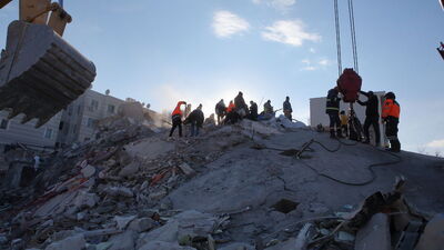 72 kişinin öldüğü İsias'ta fazladan kat çıkılmış!