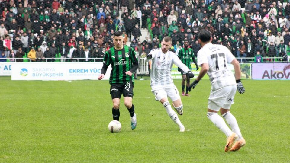Beşiktaş, Sakarya'da kazandı