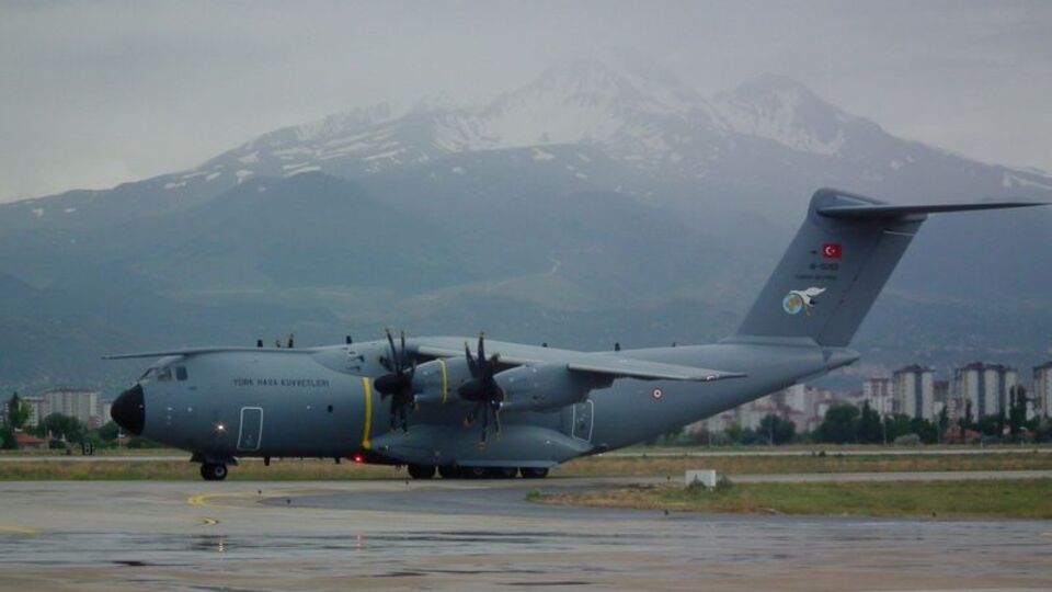 MSB, Gazzeli hastalar için Mısır'a uçak gönderdi