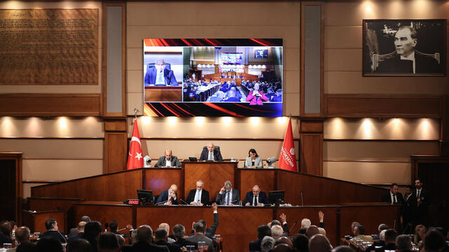İBB Meclisi'nde 8 ilçenin bütçesi onaylandı