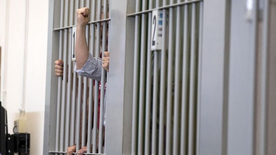 İtalya'da en büyük mafya yargılamasında 200 kişi mahkum edildi