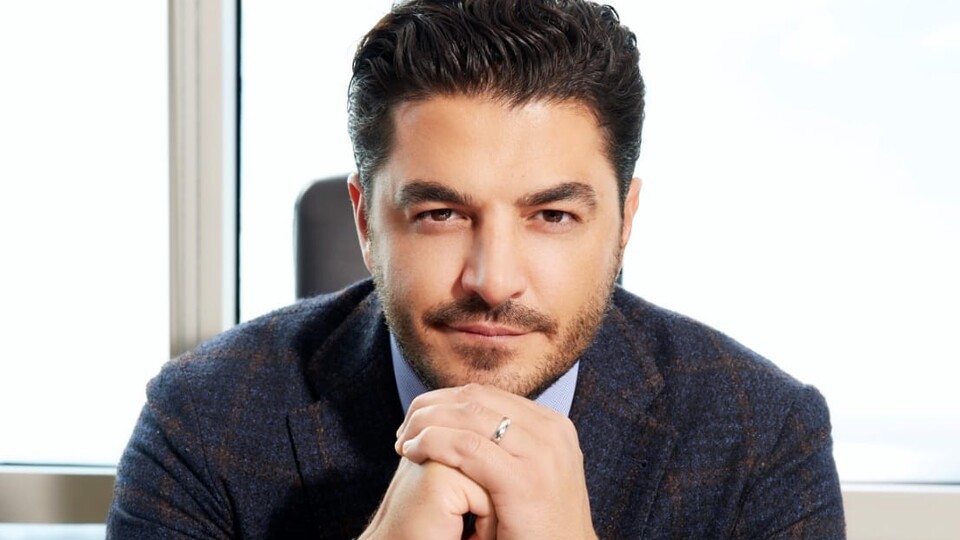 Hakkında yakalama kararı