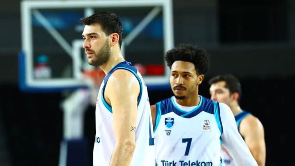 Türk Telekom Avrupa'da yok!