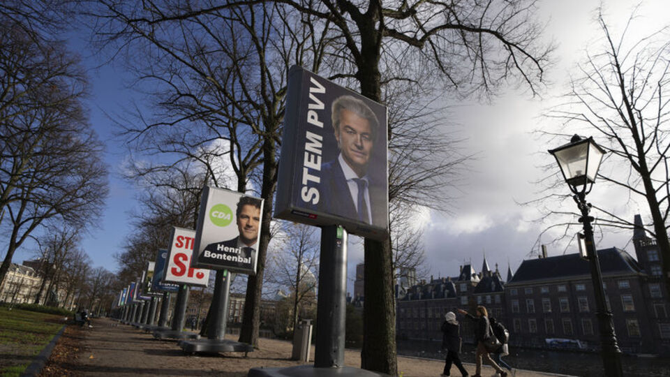 Hollanda'da halk sandık başında