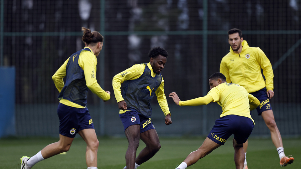 Fenerbahçe'de Fatih Karagümrük mesaisi