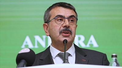 Bakan Tekin: Her şeyden önce, 'önce öğretmen' diyoruz