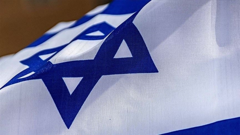 İsrail kanıt olarak çocukların ders kitaplarını gösterdi