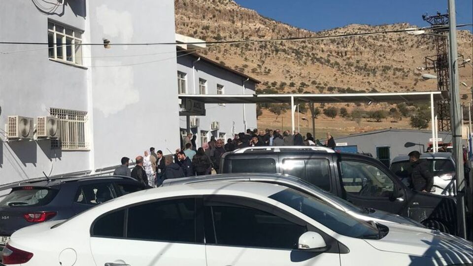 Tartışmada 1'i muhtar 4 kişi vuruldu