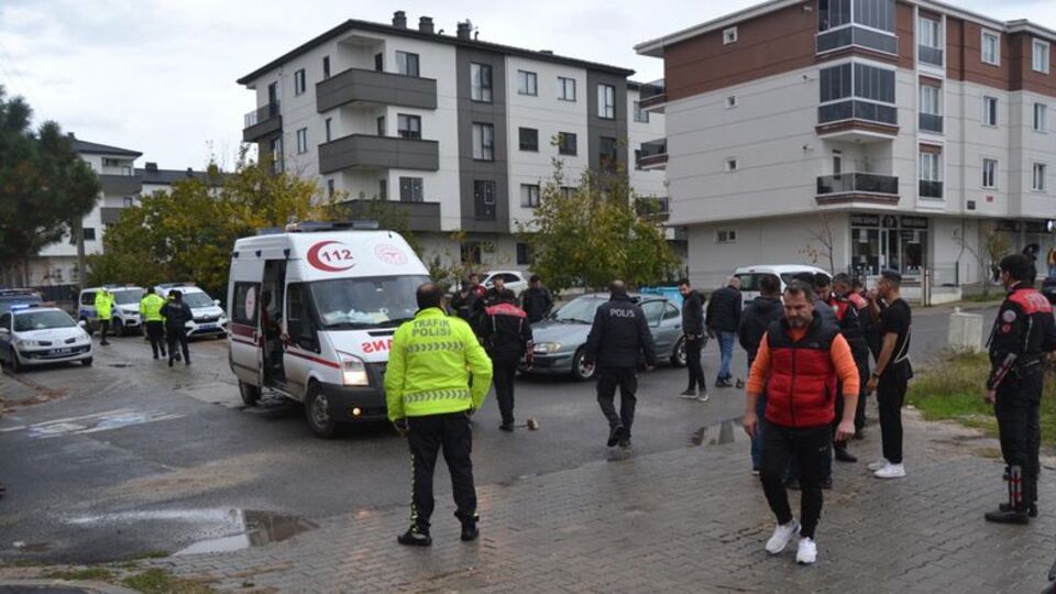 Tartıştığı oğluna kurşun yağdırdı