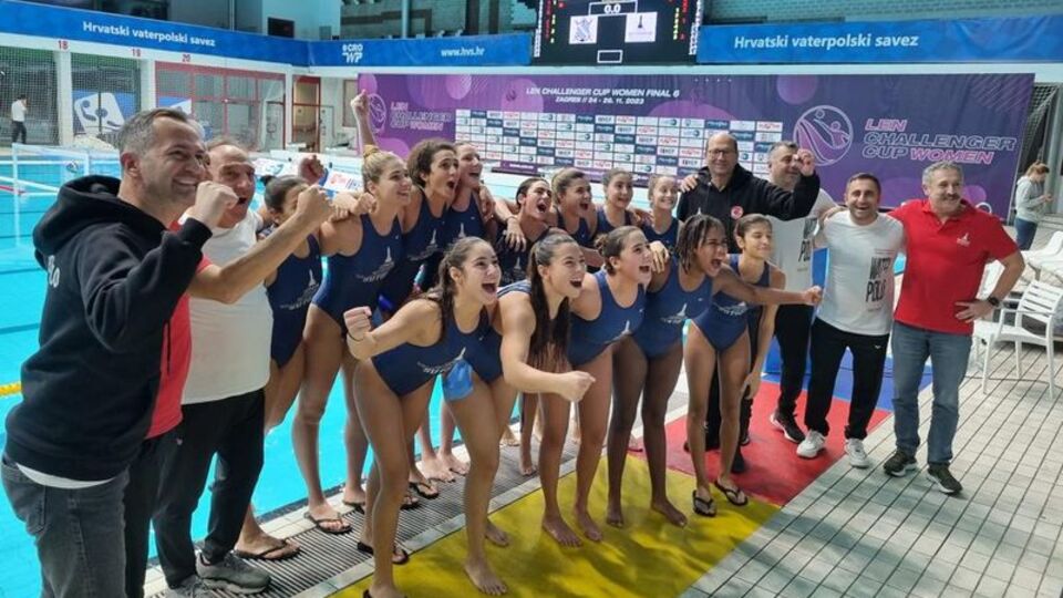 İzmir Büyükşehir Belediyespor Avrupa şampiyonu!