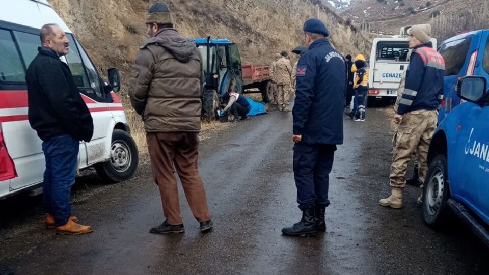Küçük çocuk traktörle ölüme yol açtı!