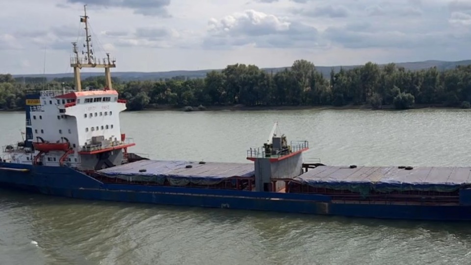 İstanbul'a gelen kargo gemisi battı!