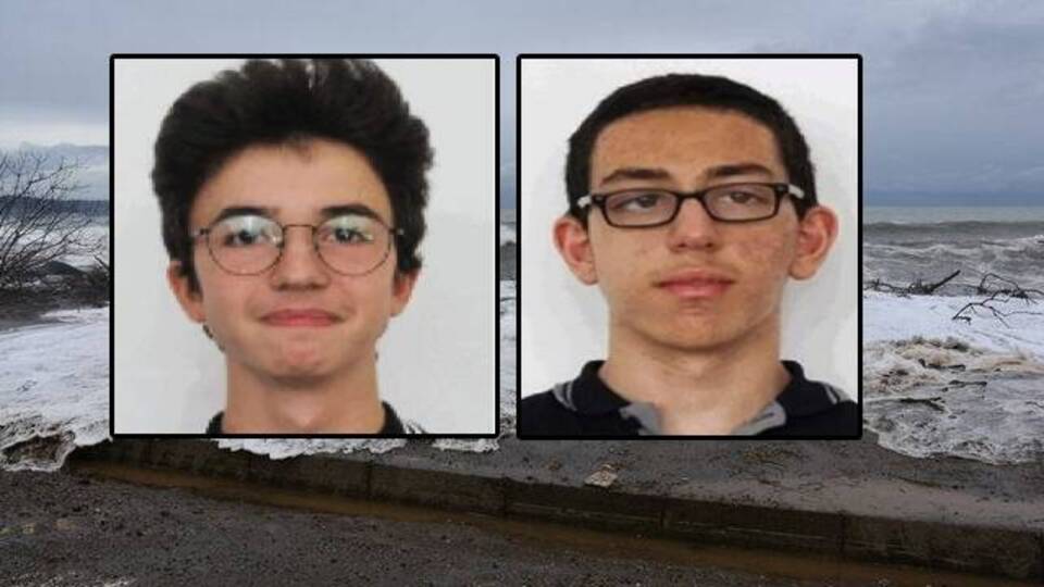 Dalgalara kapılan 2 kişi kayboldu!