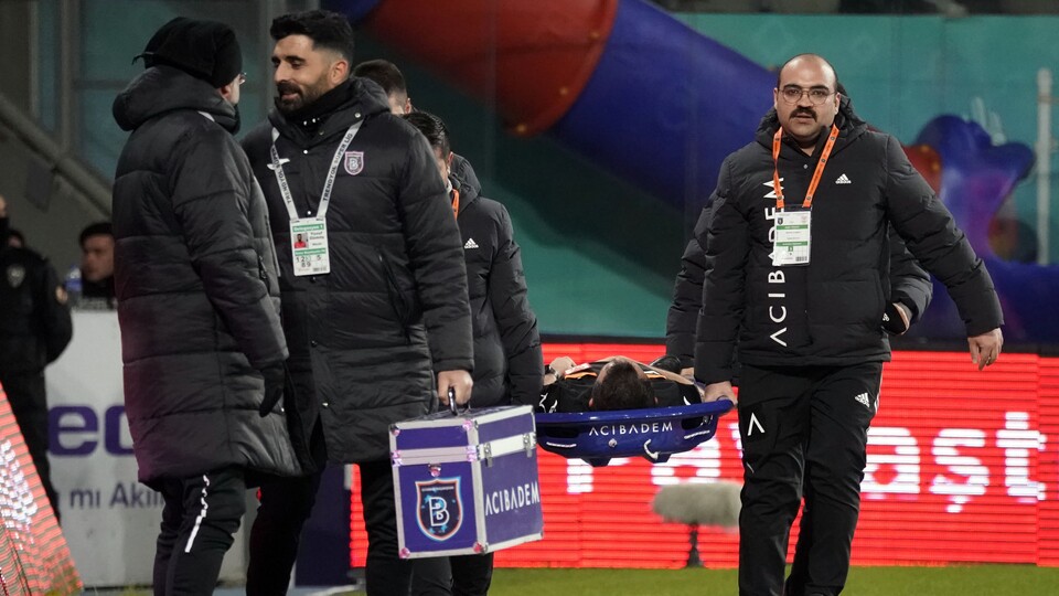Yan hakem sakatlandı!