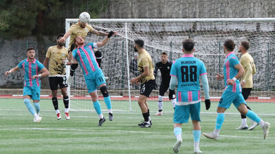 Sen misin kırmızı kart gören!