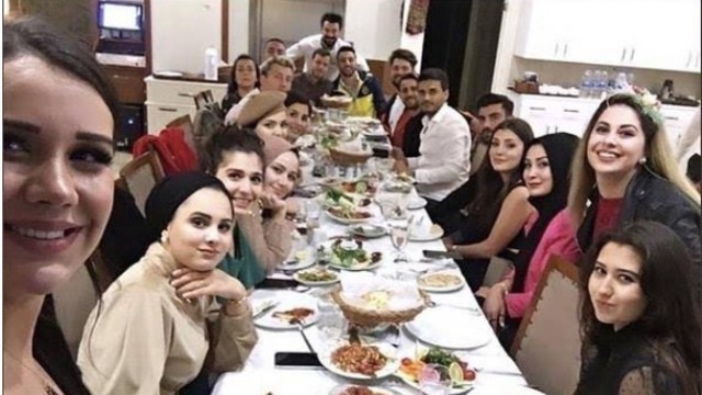 Bu foto�raf karesi soru�turmaya girdi!